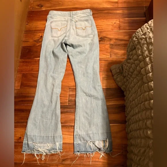 Kimes Ranch Jennifer Jeans 4/30 High Rise Flare Light Wash Raw Hem (0992) - Picture 2 of 10